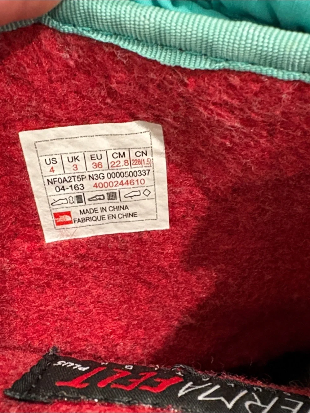 The North Face Alpenglow IV boots size 4